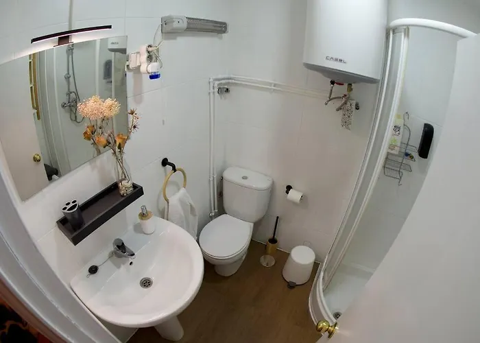 Tranquilo E Ideal Parejas, Con Bonitas Vistas De Y Fantastica Ubicacion *